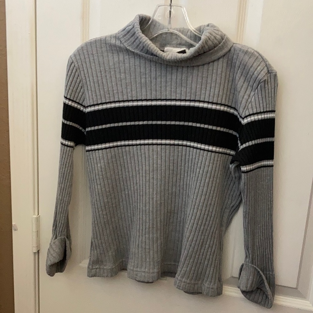 FINAL MARKDOWN FASHION bug sweater large